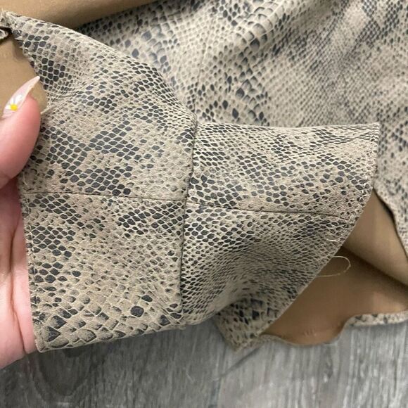 Zara Basic Faux Suede Snake Print Skort Large Asymmetrical Front Mini Skirt - Picture 3 of 10